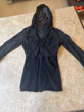 Reversible Black to Grey Lululemon Jacket